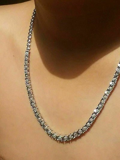 Solid gold and sterling silver chains in classic and modern styles