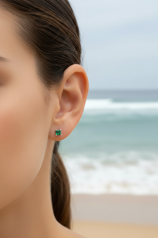 Square Colombian Emerald Stud Earrings White Gold 14kt