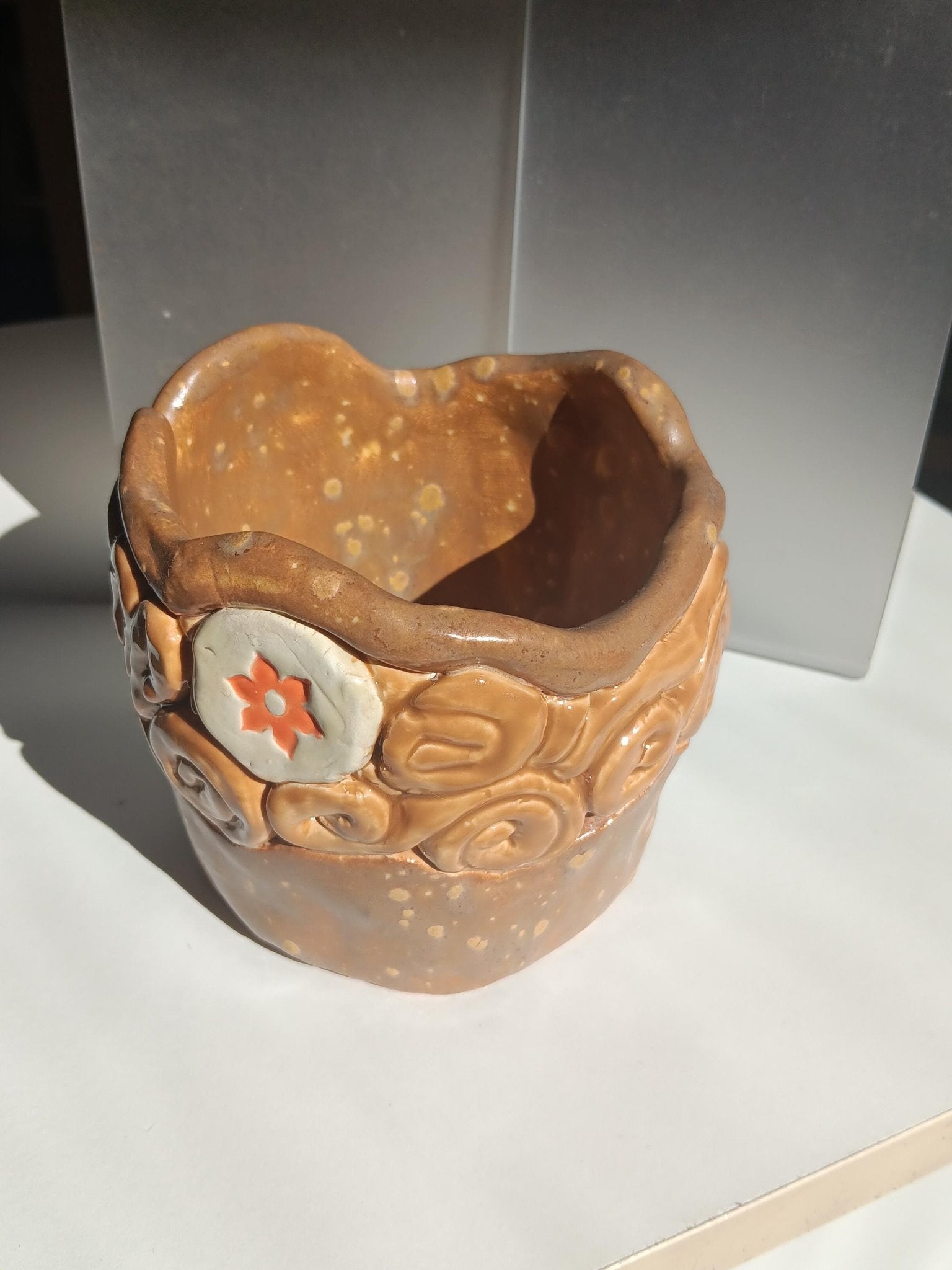 Ceramic Swirl Flower Pot Tan Orange - Gems by Gigi