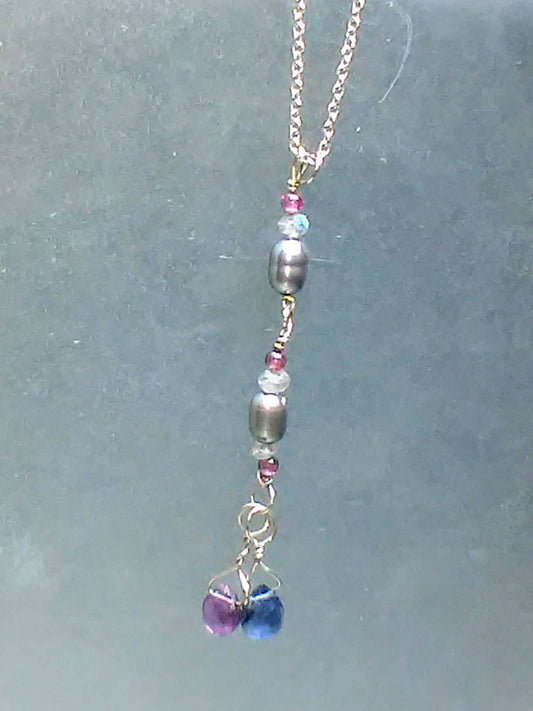 White Gold Garnet Labradorite Black Pearl Iolite Pendant 14kt
