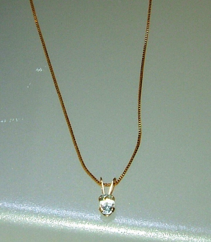 Oval Aquamarine Pendant Yellow Gold 14kt - Gems by Gigi