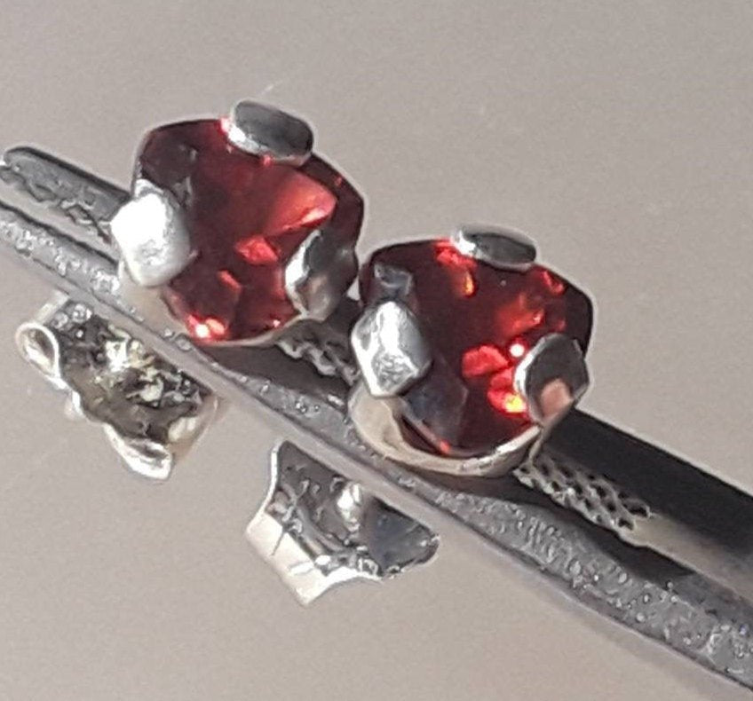 Trillion Garnet Stud Earrings Satin Finish Sterling Silver - Gems by Gigi